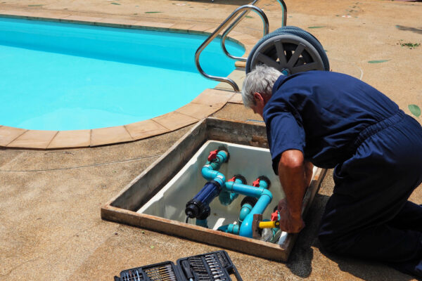 Technician,Fixing,Swimming,Pool,Water,Pump.,Service,And,Maintenance,For